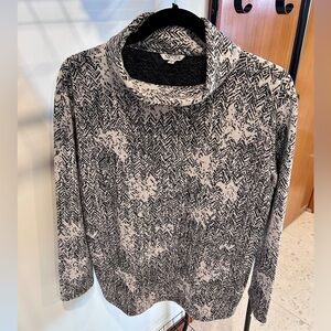 NIC+ZOE Black and White Tunic Top